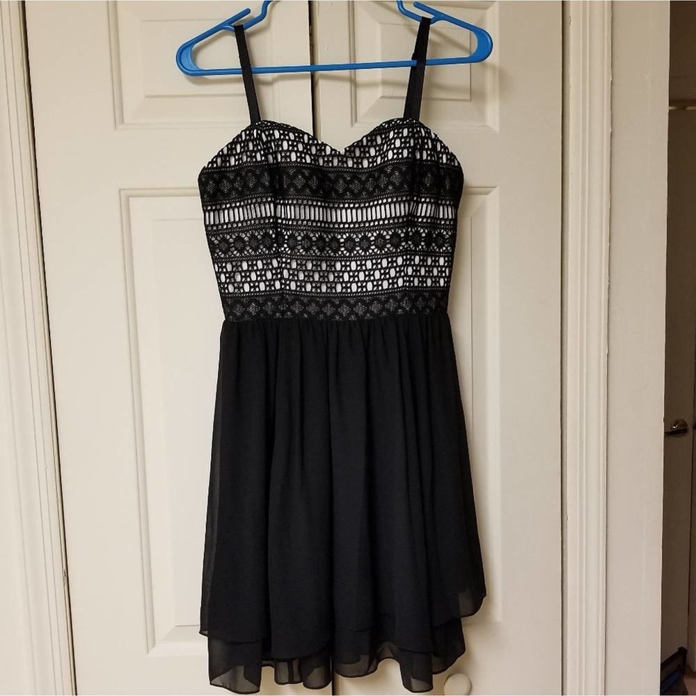 Guess Sweetheart Neck Lacy Dress Size 8
